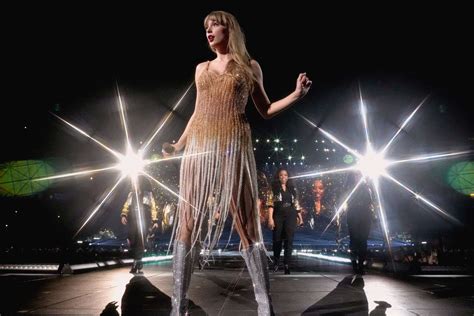 Taylor Swift agradeció a empleados de su gira "The Eras Tour" entregando millones de dolares en ...