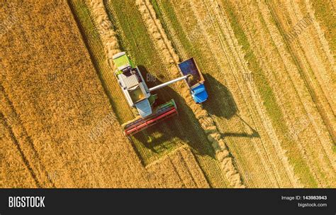 Harvester Machine Image & Photo (Free Trial) | Bigstock