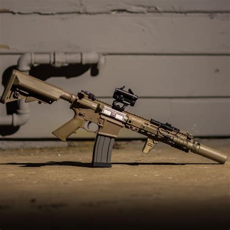 That RailScales FDE Anchor all snugged up on a Geissele rail. : NFA