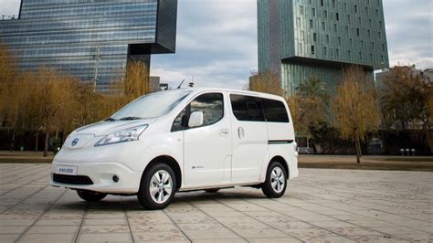 Nissan e-NV200 Evalia (2018-2021) price and specifications - EV Database