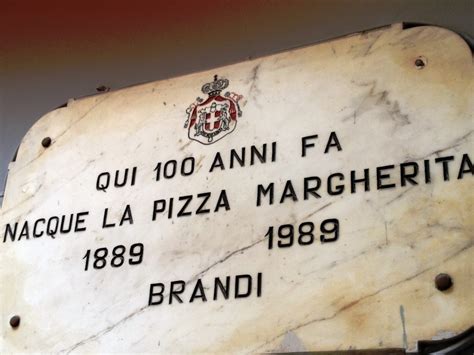 Chilli Pepper Travels: Naples: Brandi, where Pizza Margherita was invented.