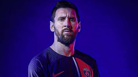 Messi models PSG’s new home kit. Is it a sign he’s staying? | The Game ...