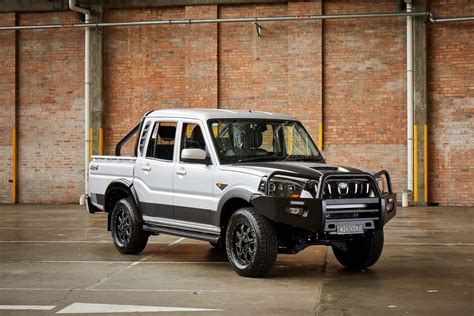 MAHINDRA RELEASES LIMITED EDITION PIKUP - JUST 4X4S