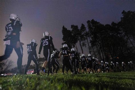 See how Grand Rapids-area teams fared in prep football regional finals ...