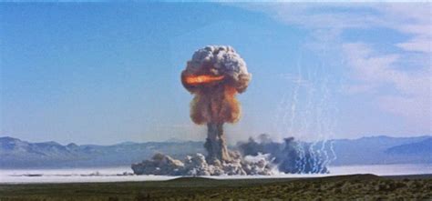 Nuclear Blast Explosã£O GIF - Find & Share on GIPHY