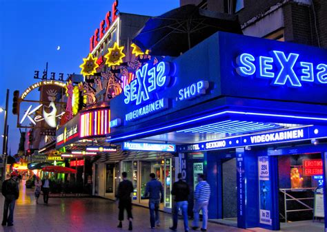 Hamburg - Reeperbahn seXes Sexkino | Hamburg 2007, Germany -… | Flickr