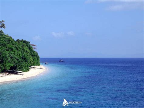 Ambon – Indonesia Yacht Charter