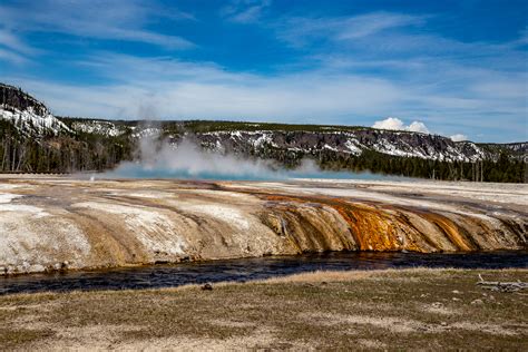 2018-04-28 Yellowstone Geysers-38 – Land Splash