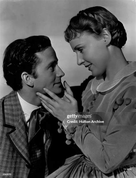 Frank Lawton as David Copperfield and Madge Evans as Agnes in the ...