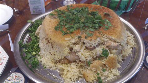 Makloubeh | Middle eastern recipes, Makloubeh recipe, Recipes