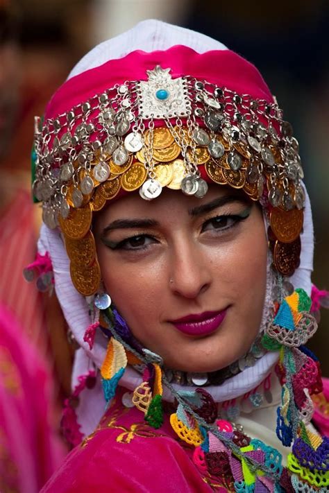 Turkish Folkloric Outfit | Costumes around the world, World cultures ...