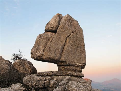 techTREE: Strange Rock Formations Around The World