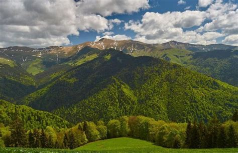 Obiective turistice in Bistrita Nasaud. Natura si cultura, aproape de ...