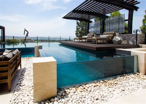 Glass Swimming Pool - Splash Pools & Construction, Inc.