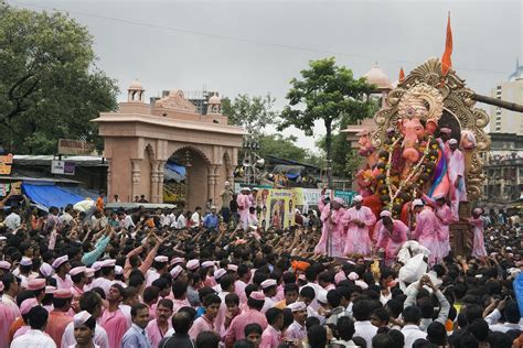 Karnataka govt to decide on Ganesh Chaturthi celebrations today