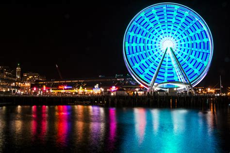 Night Lights | Seattle Ferris Wheel at night | Brynn Tweeddale | Flickr