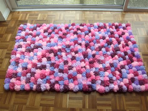 pom pom rug !!!!! | POM POM RUGS! | Pinterest