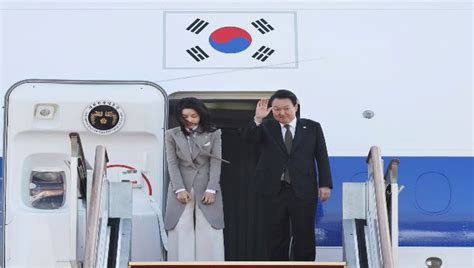 Japan, South Korea to mend ties at summit amid regional threat