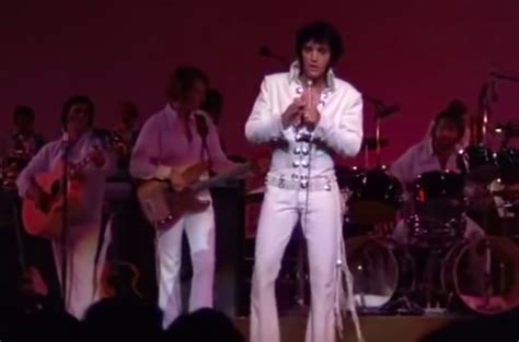 Watch Elvis Presley's 1970 Las Vegas Performance Of "Suspicious Minds"