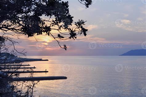 dramatic sunset with beautiful clouds 8383720 Stock Photo at Vecteezy