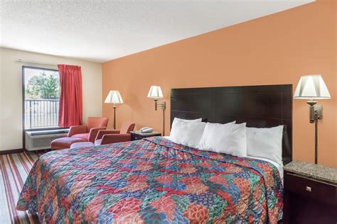 Days Inn by Wyndham Sanford | Sanford, NC Hotels