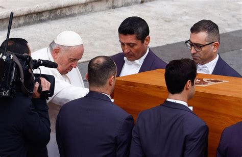 Pope Francis presides over the Pope's funeral, speaking of friendship at a historic moment