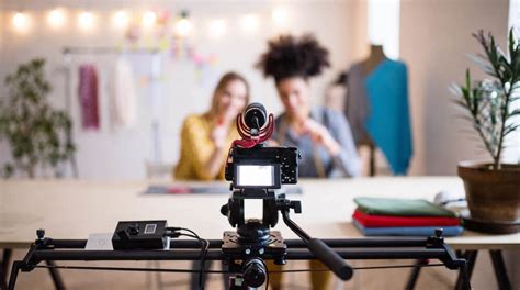 How to Set Up a Video Studio for the Perfect Shot in 2 Steps