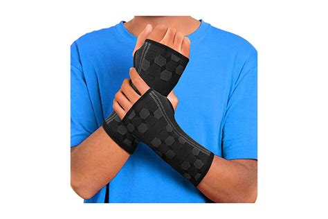 The 10 Best Wrist Wraps of 2023 | by Verywell Fit