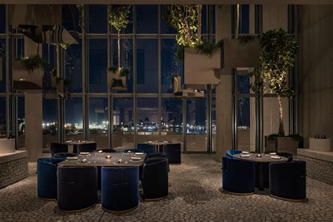 Book an unforgettable dining experience | Delta Restaurant