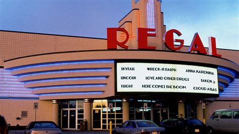 Regal Cinemas Suddenly Realizes It’s Been Playing 'Love And Other Drugs' For Two Years