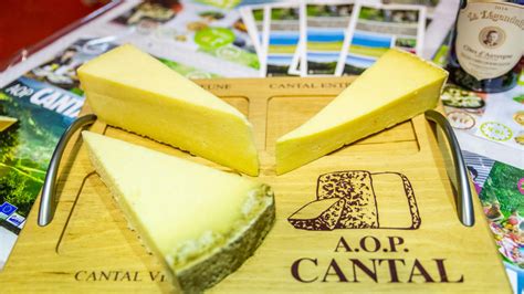 Cantal : le fromage aux saveurs d'altitude | Auvergne Destination Volcans