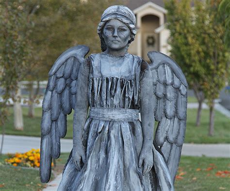 Weeping Angel or Statue Costume : 19 Steps (with Pictures) - Instructables