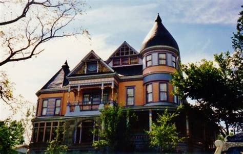 Eureka Springs, Arkansas Pictures: Refreshing Step Back into Victorian Time | HubPages