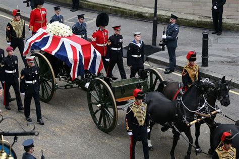 Margaret Thatcher funeral: crowds gather at St Pauls for official service