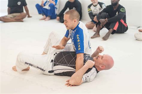 What Are BJJ Rash Guards Made Of? - Grappling School