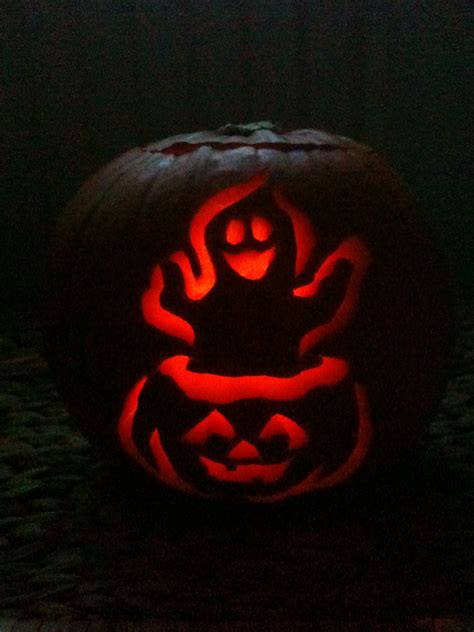 Ghost/pumpkin carving Amazing Pumpkin Carving, Pumpkin Carvings, Fall Halloween, Halloween Ideas ...