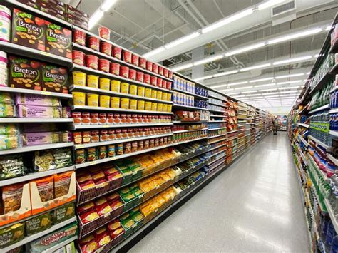 How to Get Your Product Into Grocery Stores (Ultimate Guide) | Maco PKG