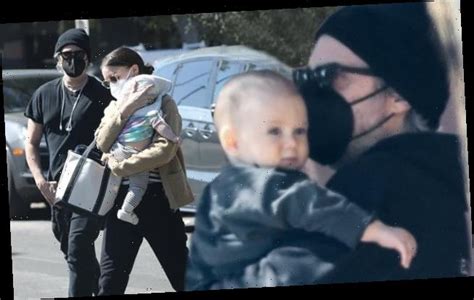 EXCLUSIVE: Joaquin Phoenix and Rooney Mara with baby River in LA - thejjReport