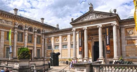 Expand your mind at the museums of the UK - Oxford International ...