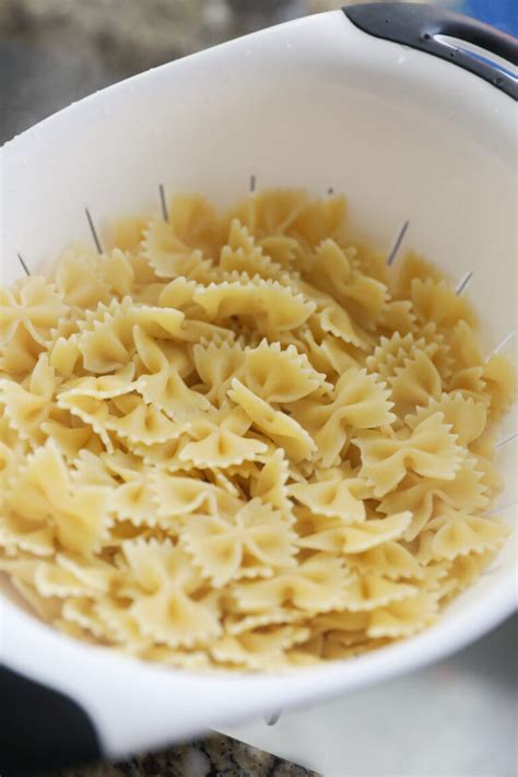 *FAVORITE* Bow Tie Pasta - 20 Minute Meal! - Lauren's Latest