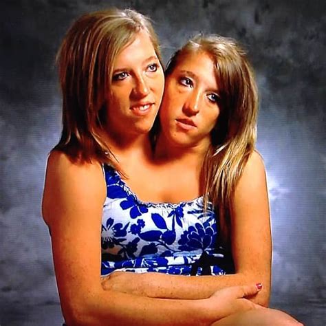 Are conjoined twins Abby and Brittany Hensel married in 2020? Tuko.co.ke