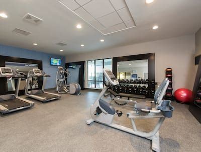 Hotel Amenities - Hampton Inn & Suites Michigan City