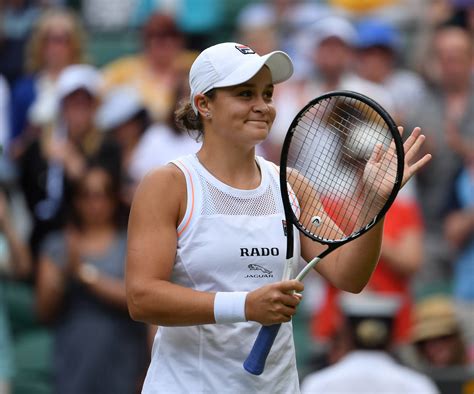 Ash Barty Downs Spirited Suarez Navarro At Wimbledon - UBITENNIS