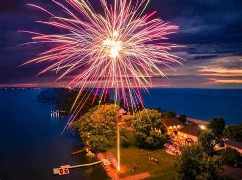 Fireworks off of Cedar Point rd. : r/cedarpoint