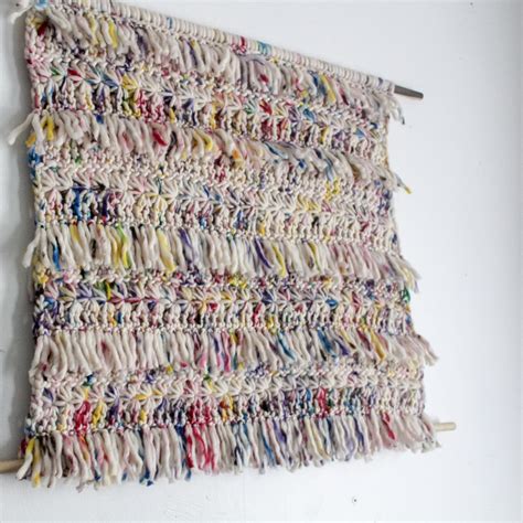 Make a Crochet Wall Hanging with THIS Pattern! - Yarn Hook Needles