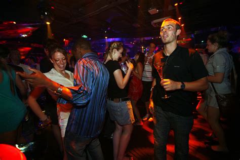 Beijing Nightlife Booms - Zimbio