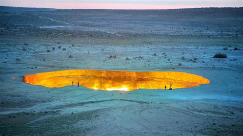 Darvaza Gas Crater Door to Hell Turkmenistan HD Travel Wallpapers | HD Wallpapers | ID #81002