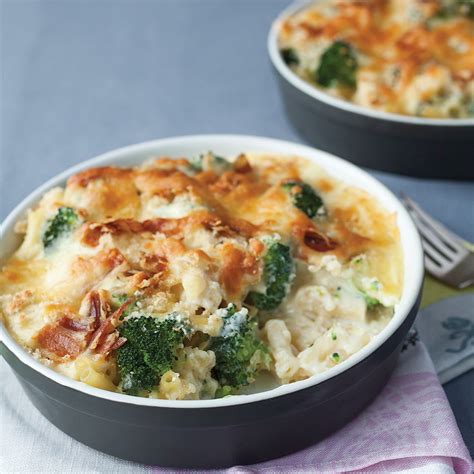 Bacon and broccoli mac ‘n’ cheese recipe | easyFood