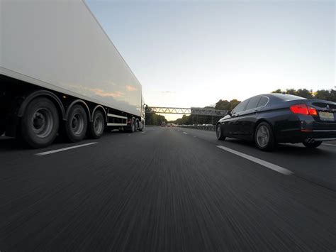 Why Use Enclosed Auto Transport? - Mercury Auto Transport