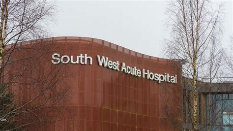 South West Acute Hospital: Dial down the fear, says surgeon - BBC News